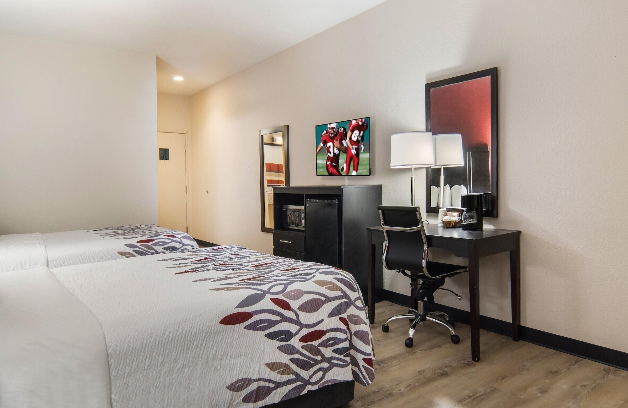 Red Roof Inn Binghamton North Экстерьер фото